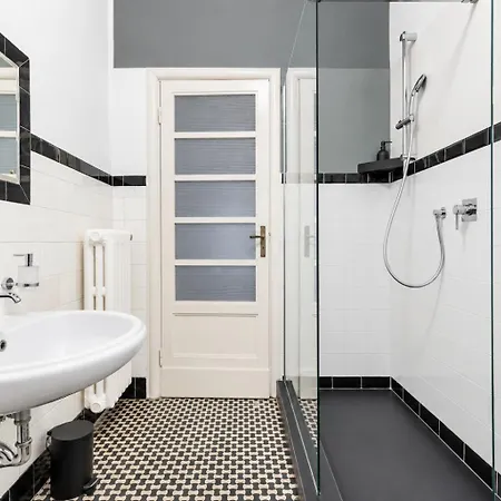 Appartement Design Deco Three Bedroom In Downtown *