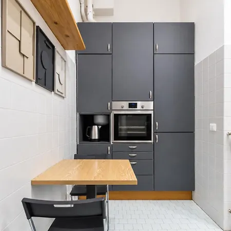 Appartement Design Deco Three Bedroom In Downtown *